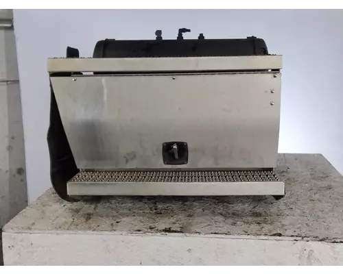 Tool Box PETERBILT 587 LKQ Evans Heavy Truck Parts