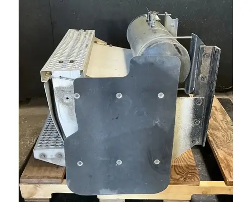 Peterbilt 587 Tool Box