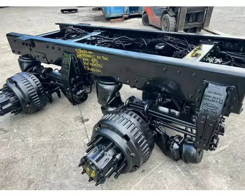 Peterbilt AIR TRAC Cutoff Assembly (Complete With Axles)
