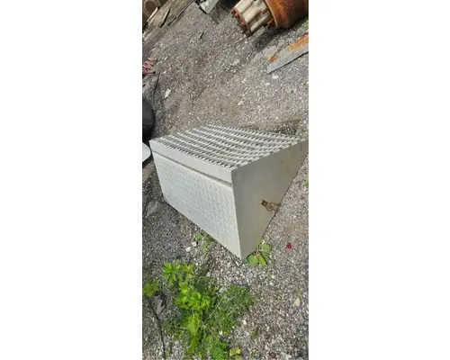 Battery Box Peterbilt N/A Casey's Truck Salvage World