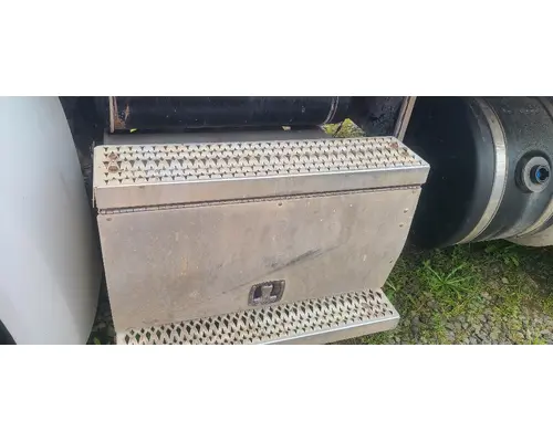 Battery Box Peterbilt PETERBILT Bobby Johnson Equipment Co., Inc.