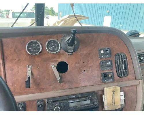 Peterbilt TRUCK Dash Panel