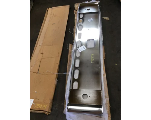 Peterbilt  Bumper Assembly, Front