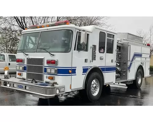 Complete Vehicle PIERCE PUMPER FIRE TRUCK American Truck Salvage