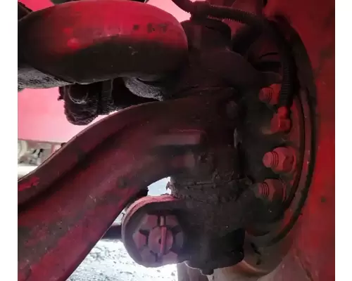 Pierce Saber Spindle  Knuckle, Front
