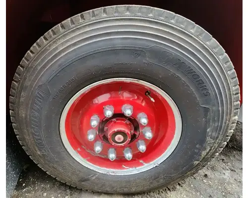 Spindle / Knuckle, Front Pierce Saber Complete Recycling Group LLC