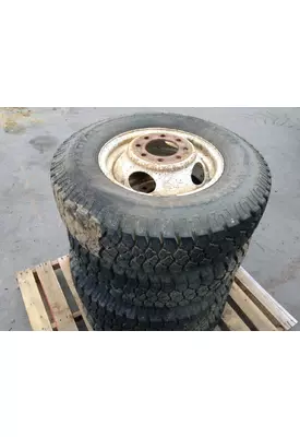 Pilot 16.0 STEEL Tire and Rim