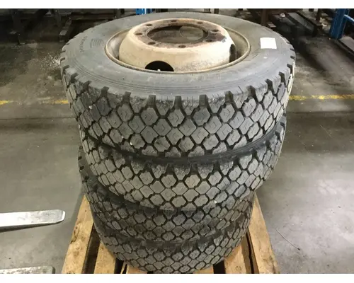 Tire And Rim Pilot 19.5 STEEL Vander Haags Inc Sp