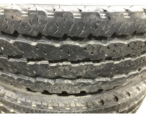 Pilot 19.5 ALUM Tire and Rim