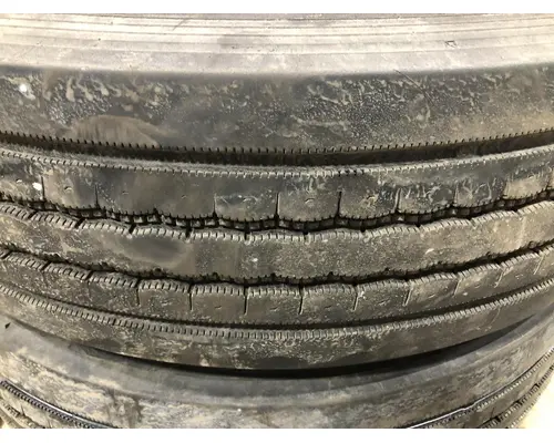 Pilot 19.5 ALUM Tire and Rim