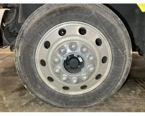 Pilot 19.5 ALUM Tire and Rim