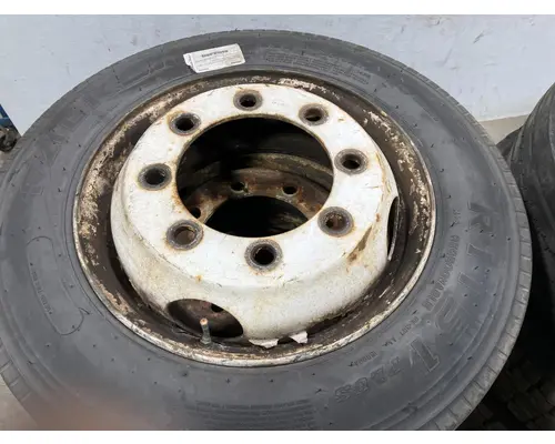 Pilot 19.5 STEEL Tire and Rim