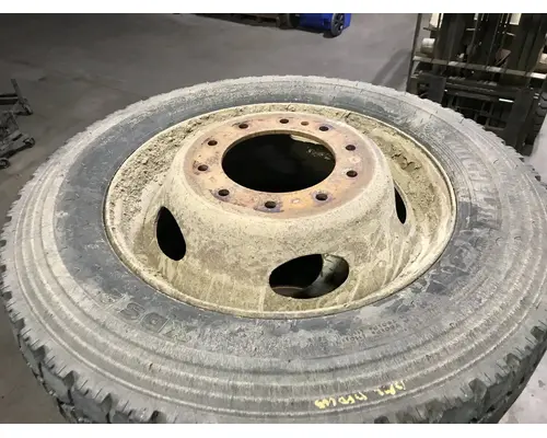 Pilot 19.5 STEEL Tire and Rim