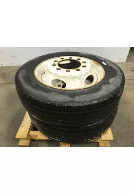 Pilot 19.5 STEEL Tire and Rim