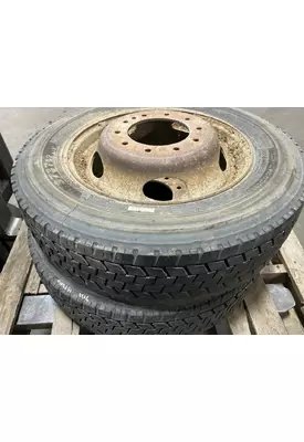 Pilot 19.5 STEEL Tire and Rim