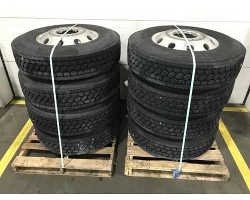 Tire And Rim Pilot 22.5 ALUM Vander Haags Inc Kc