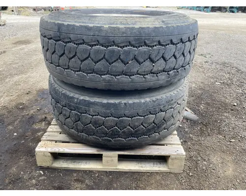 Tire And Rim Pilot 22.5 ALUM Vander Haags Inc Col