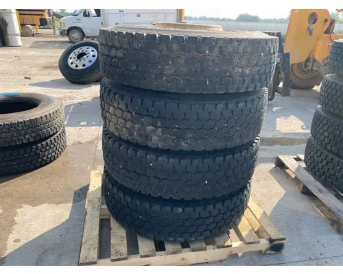 Tire And Rim Pilot 22.5 STEEL Vander Haags Inc Col