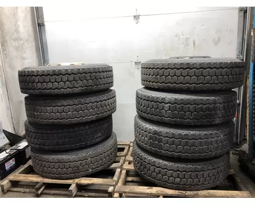 Tire And Rim Pilot 22.5 ALUM Vander Haags Inc Cb