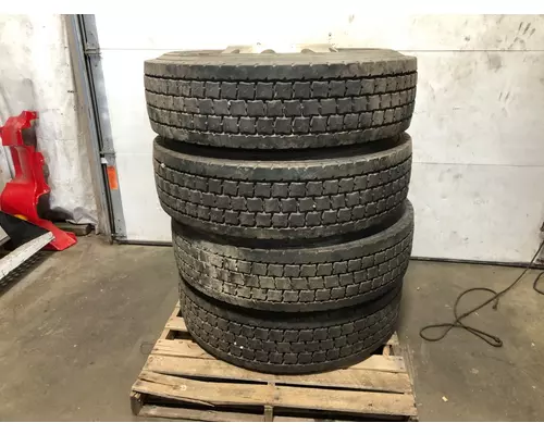 Tire And Rim Pilot 22.5 ALUM Vander Haags Inc Cb