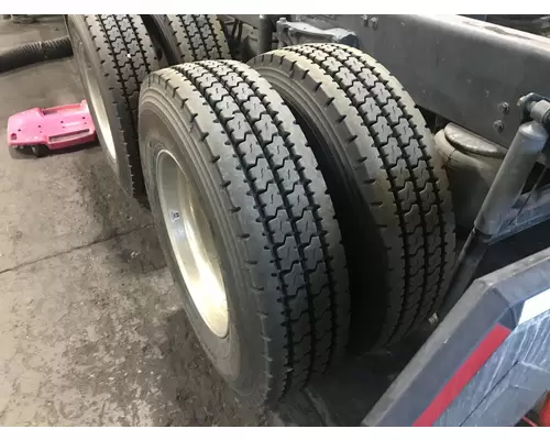 Tire And Rim Pilot 22.5 ALUM Vander Haags Inc Kc