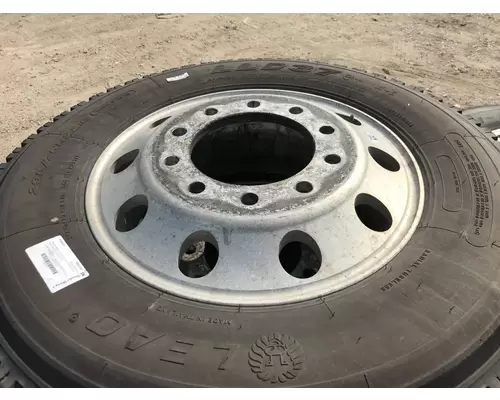 Pilot 22.5 ALUM Tire and Rim