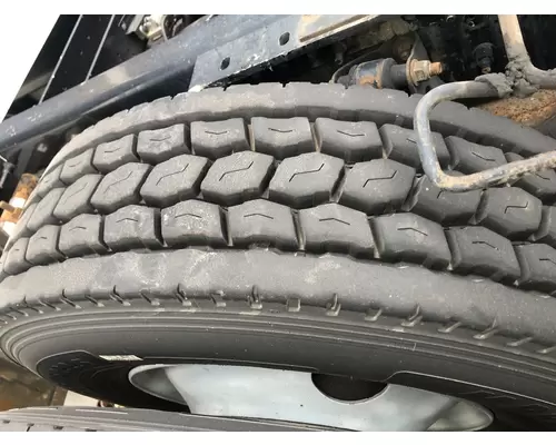 Pilot 22.5 ALUM Tire and Rim