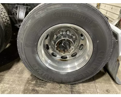 Pilot 22.5 ALUM Tire and Rim