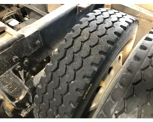 Pilot 22.5 ALUM Tire and Rim
