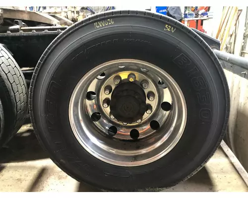 Pilot 22.5 ALUM Tire and Rim