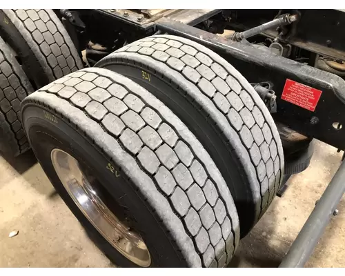 Pilot 22.5 ALUM Tire and Rim