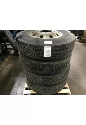 Pilot 22.5 ALUM Tire and Rim