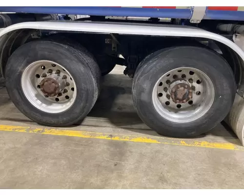 Pilot 22.5 ALUM Tire and Rim
