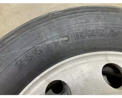 Pilot 22.5 ALUM Tire and Rim