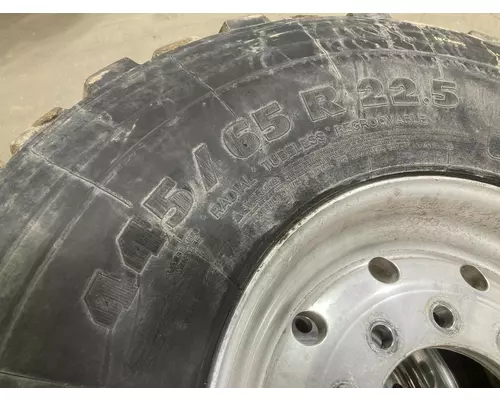 Pilot 22.5 ALUM Tire and Rim