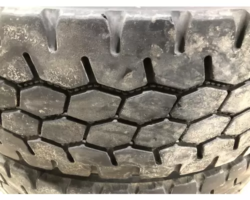 Pilot 22.5 ALUM Tire and Rim