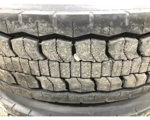 Pilot 22.5 ALUM Tire and Rim