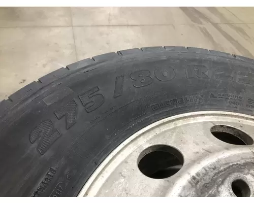 Pilot 22.5 ALUM Tire and Rim