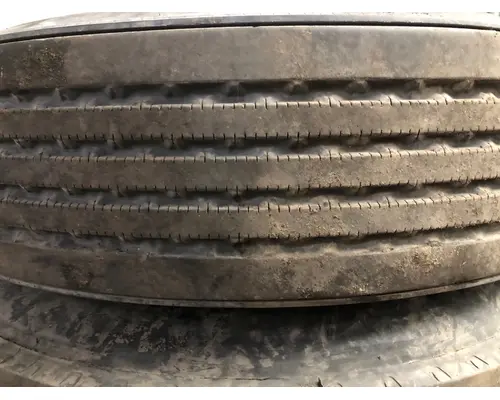 Pilot 22.5 ALUM Tire and Rim