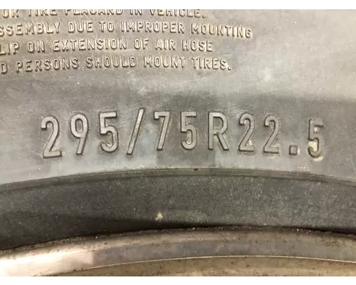 Pilot 22.5 ALUM Tire and Rim