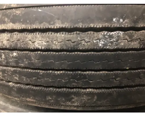 Pilot 22.5 ALUM Tire and Rim