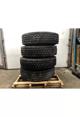 Pilot 22.5 ALUM Tire and Rim
