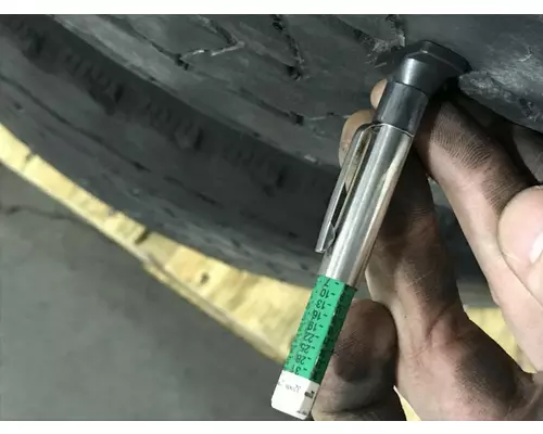 Pilot 22.5 ALUM Tire and Rim