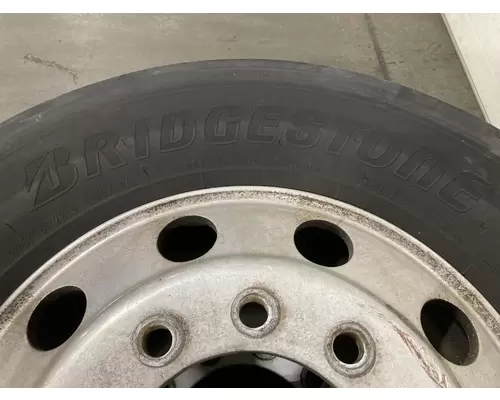 Pilot 22.5 ALUM Tire and Rim
