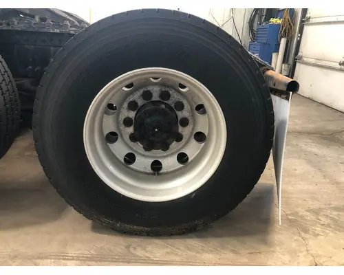 Pilot 22.5 ALUM Tire and Rim