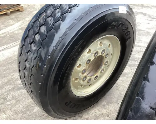 Pilot 22.5 ALUM Tire and Rim