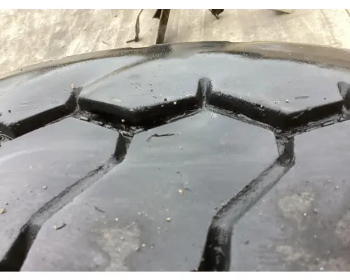 Pilot 22.5 ALUM Tire and Rim