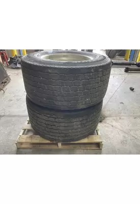 Pilot 22.5 ALUM Tire and Rim