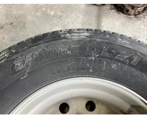 Pilot 22.5 ALUM Tire and Rim