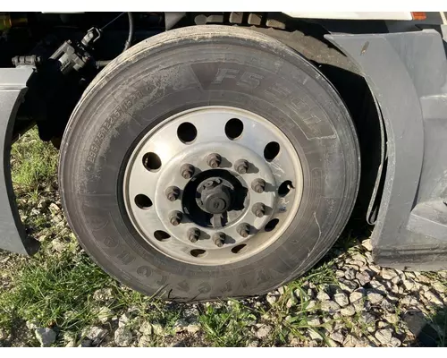 Pilot 22.5 ALUM Tire and Rim